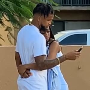 Meet your Posher, Zay